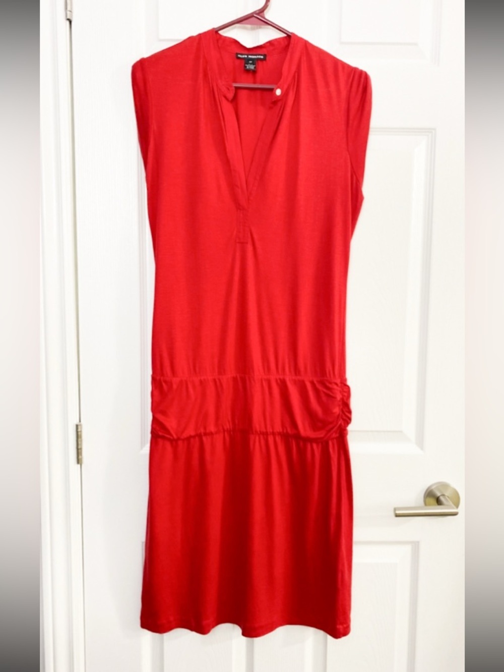Vintage Club Monaco Red Sleeveless Jersey Knee-Length Dress